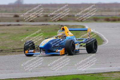 media/Jan-15-2023-CalClub SCCA (Sun) [[40bbac7715]]/Group 2/Qualifying (Sweeper)/